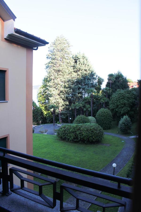 La Dell'artista Swimming Pool And Air Conditioning
