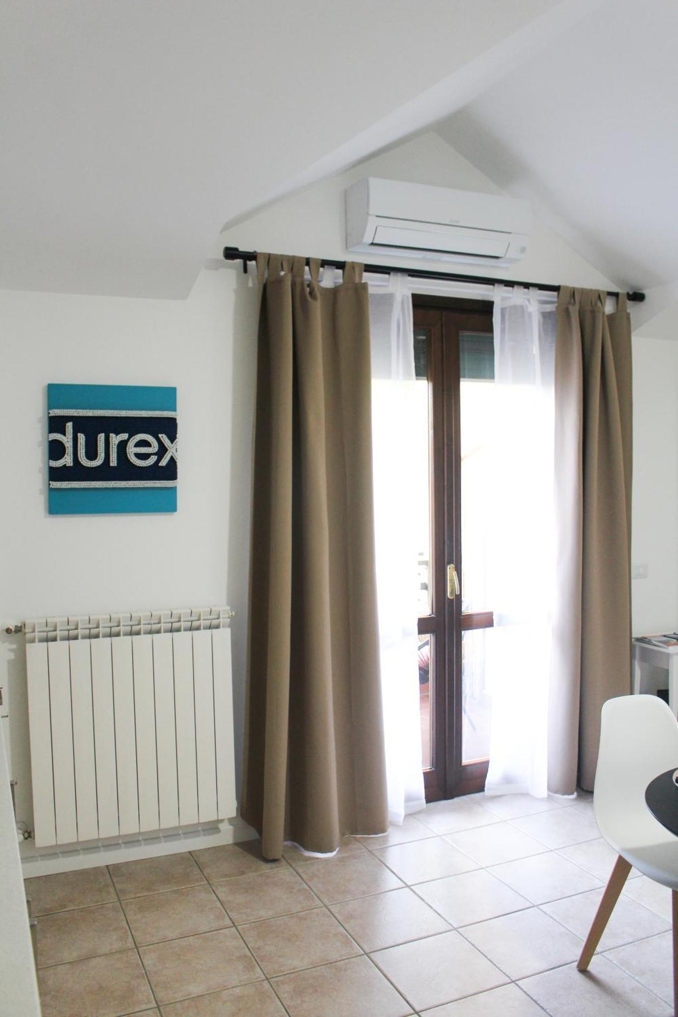 Appartamento La Dell'artista Swimming Pool And Air Conditioning Stresa