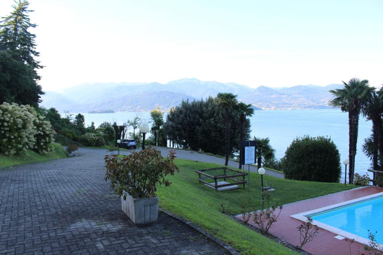 La Dell'artista Swimming Pool And Air Conditioning